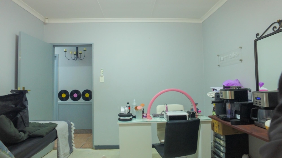Commercial Property for Sale in Bodorp North West